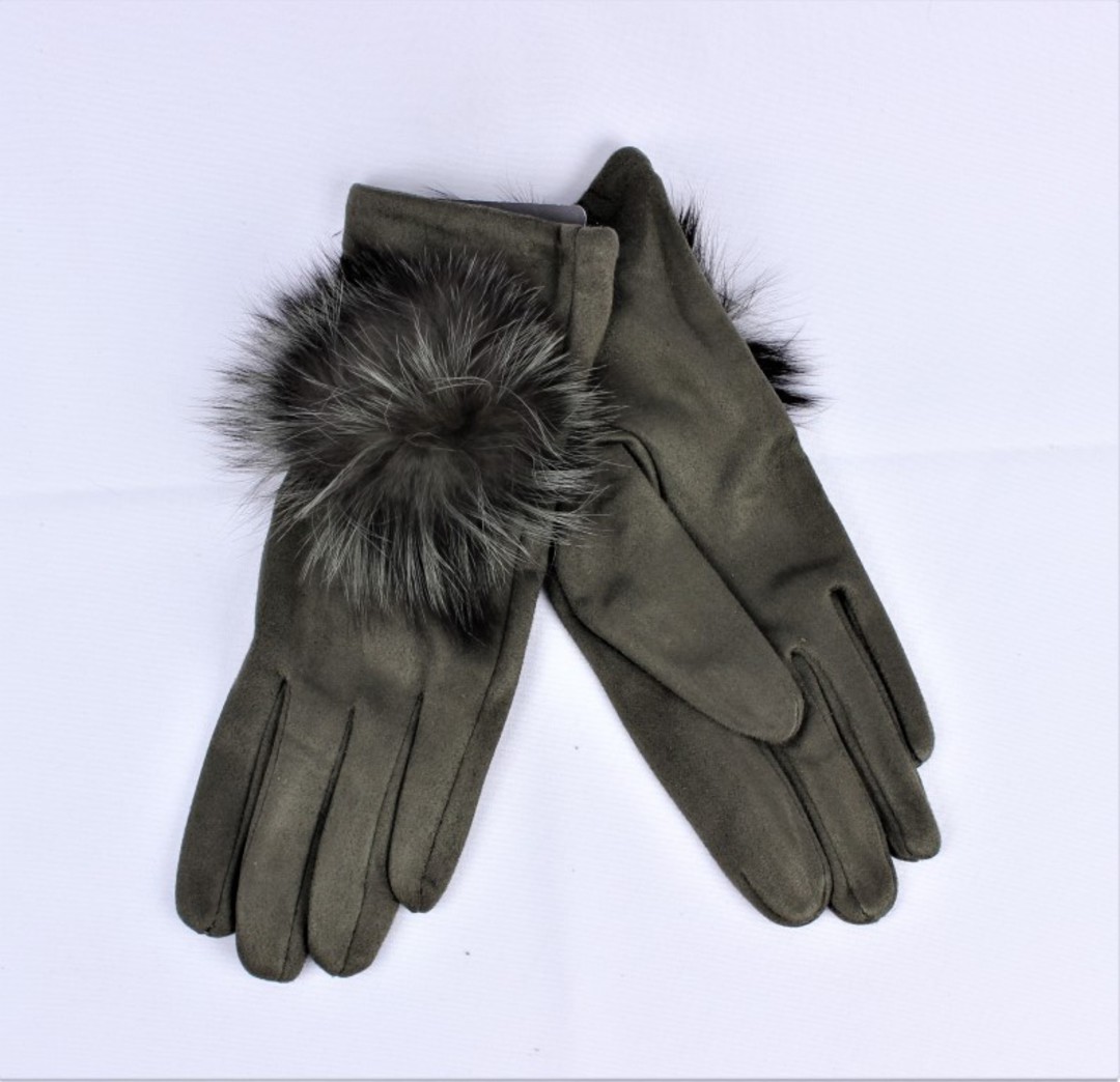 Shackelford faux suede glove with large fur pompom moss Style; S/LK4854 image 0